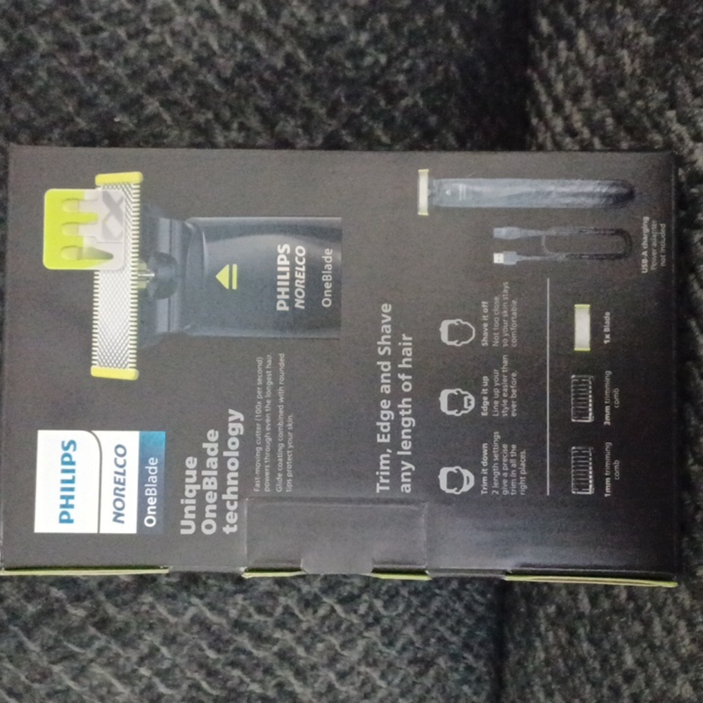 New Philips Norelco OneBlade Trimmer and Shaver - Picture 2 of 6